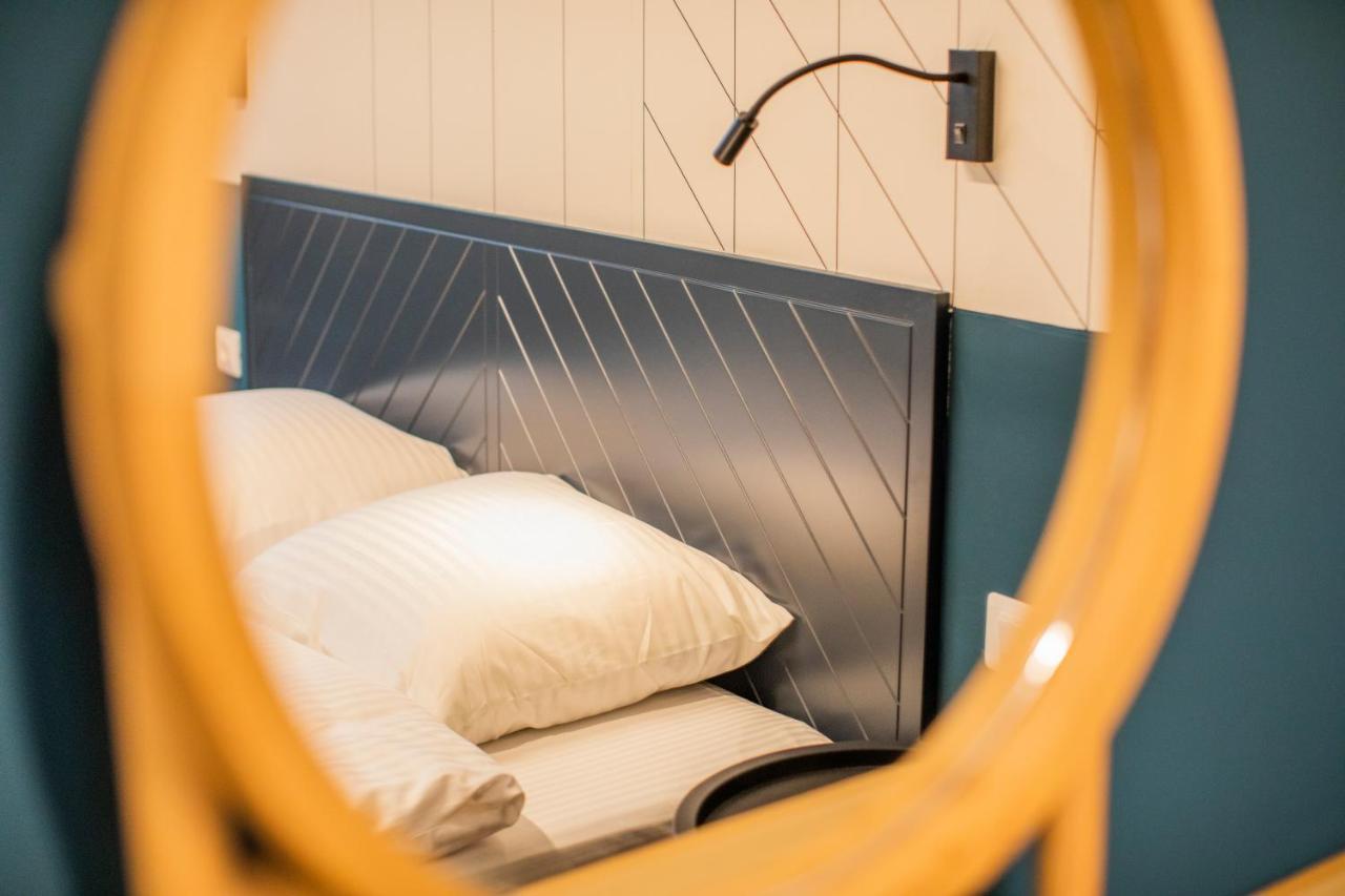Benelux Hotel Печ Екстериор снимка
